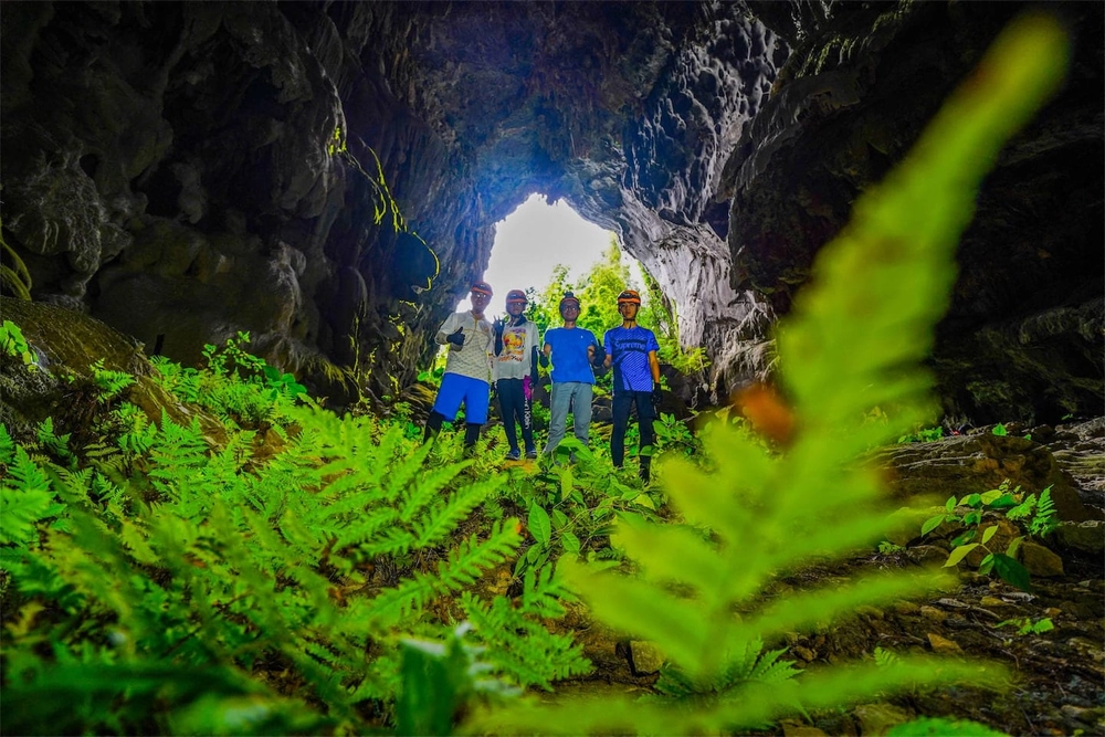 ELEPHANT CAVE & MA DA VALLEY JUNGLE TREK 1Day